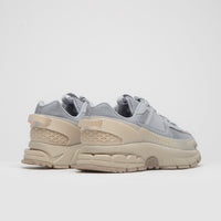 Nike Vomero Roam Shoes - Wolf Grey / Wolf Grey - Sanddrift - Hemp thumbnail