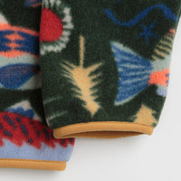 Patagonia Lightweight Synchilla Snap-T Fleece in Salmon Energy: Old Growth Green thumbnail