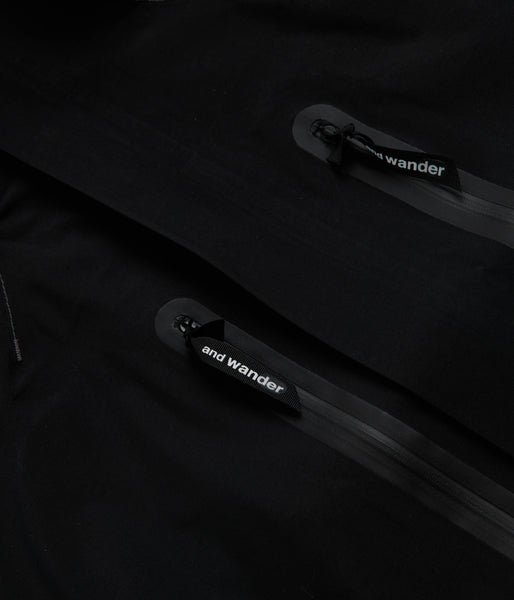 and wander 2.5L Hiker Rain Jacket - Black, view 6