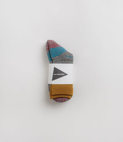 and wander Wool Socks in Light Grey