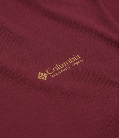 Columbia Explorers Canyon Long Sleeve T-Shirt in Rich Wine and Branded Blanket