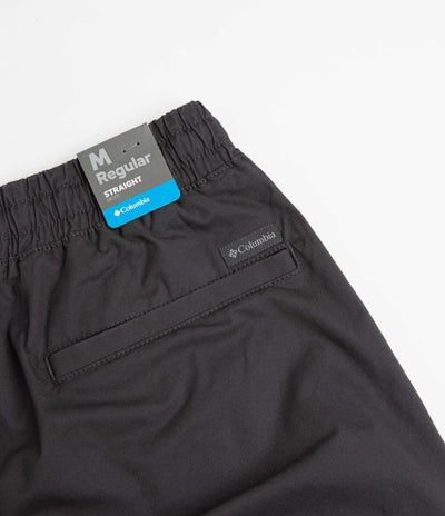 Columbia Rapid Rivers Cargo Pants in Shark