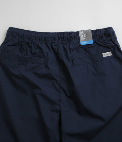 Columbia Washed Out Easy Shorts in Collegiate Navy