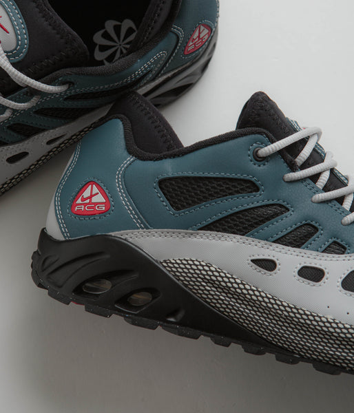 nike-acg-air-exploraid-shoes-