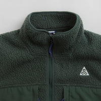 Nike ACG Arctic Wolf Vest - Vintage Green / Vintage Green / Summit White thumbnail