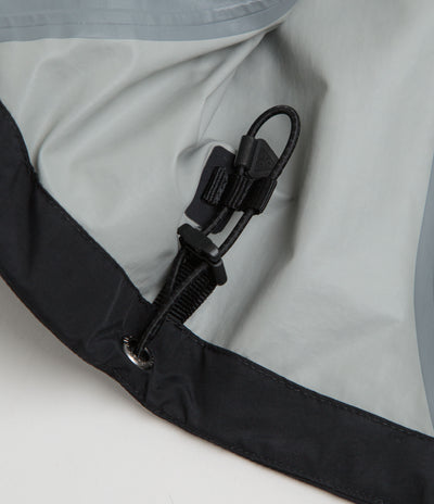 Nike ACG Morpho Rain Jacket in Black and Black / Summit White