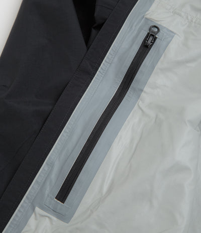 Nike ACG Morpho Rain Jacket in Black and Black / Summit White