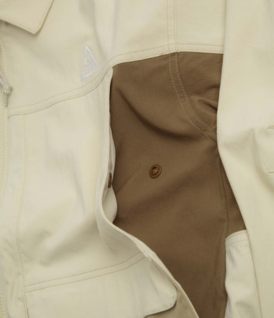 Nike ACG Smith Summit Jacket in Light Khaki and Parachute Beige / Summit White