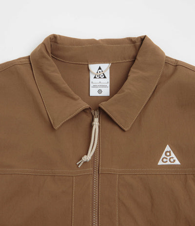 Nike ACG Smith Summit Jacket in Mosswood Brown and Light Khaki / Summit White