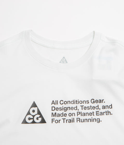 Nike ACG Trail Logo T-Shirt - Summit White | flatspot