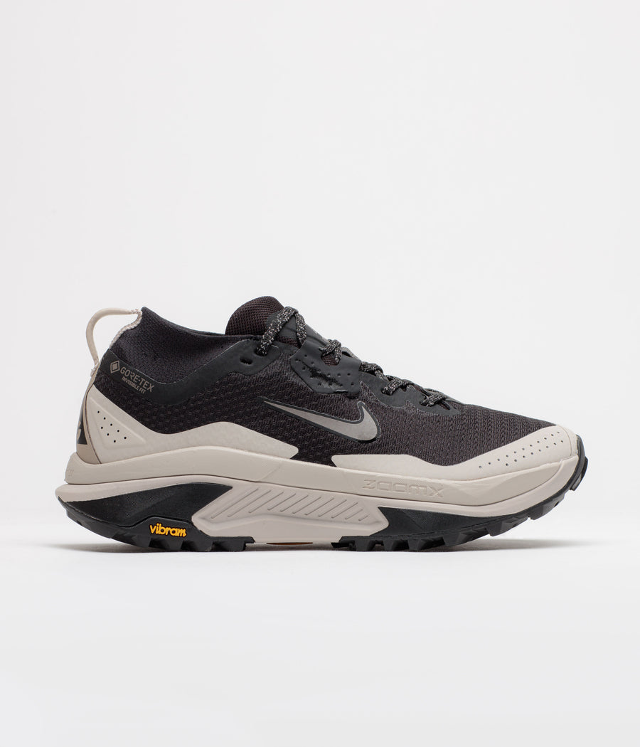 Nike ACG Zegama Gore-Tex Shoes - Black / Cave Stone - Cream II