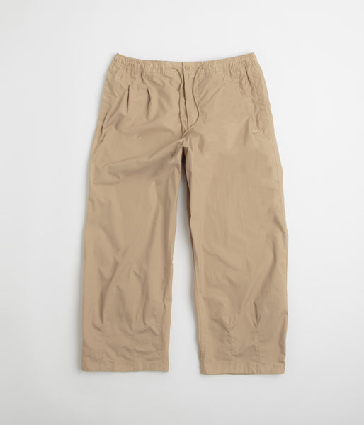 nike-club-balloon-pants-