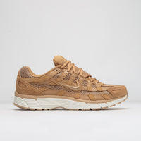 Nike P-6000 SE Shoes in Flax and Flax and Metallic Gold - Sail thumbnail