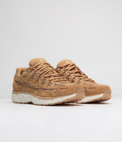 Nike P-6000 SE Shoes in Flax and Flax and Metallic Gold - Sail