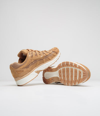 Nike P-6000 SE Shoes in Flax and Flax and Metallic Gold - Sail