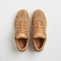 Nike P-6000 SE Shoes in Flax and Flax and Metallic Gold - Sail thumbnail