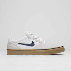 White / Obsidian