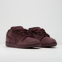 Nike SB Dunk Low Premium Shoes - Burgundy Crush / Dark Team Red - Earth thumbnail