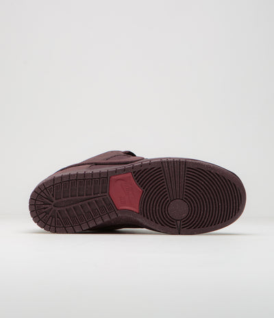Nike SB Dunk Low Premium Shoes - Burgundy Crush / Dark Team Red - Earth