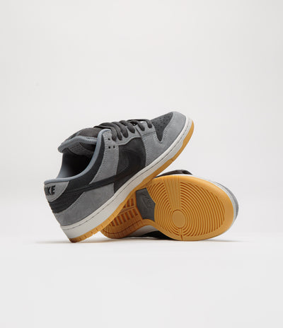 Nike SB Dunk Low Pro Shoes - Dark Smoke Grey / Black - Smoke Grey
