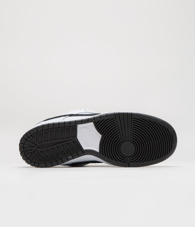 Nike SB Dunk Low Pro Shoes - White / Black - White - Black