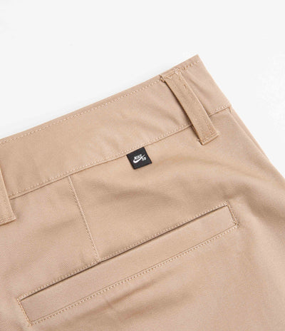 Nike SB El Chino Shorts in Hemp