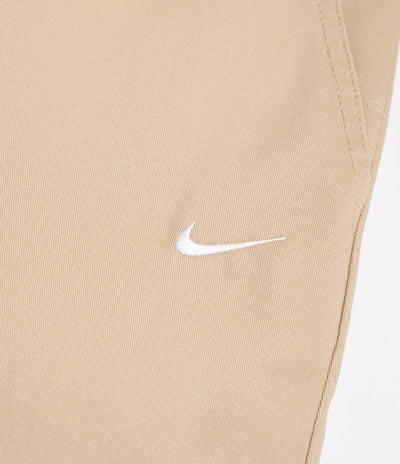 Nike SB El Chino Shorts in Hemp and White