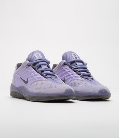 Nike SB Vertebrae Shoes in Hydrangeas and Medium Ash and Dusty Amethyst