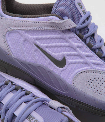 Nike SB Vertebrae Shoes in Hydrangeas and Medium Ash and Dusty Amethyst