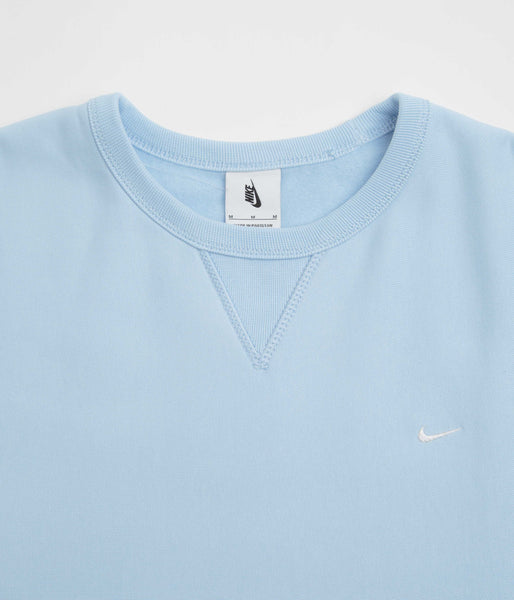 nike light blue crew neck
