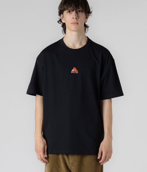 Nike ACG Lungs T-Shirt - Black | flatspot