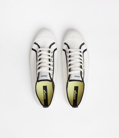 Novesta Star Master Contrast Piping Shoes in 10 White and 60 Black / 110 White