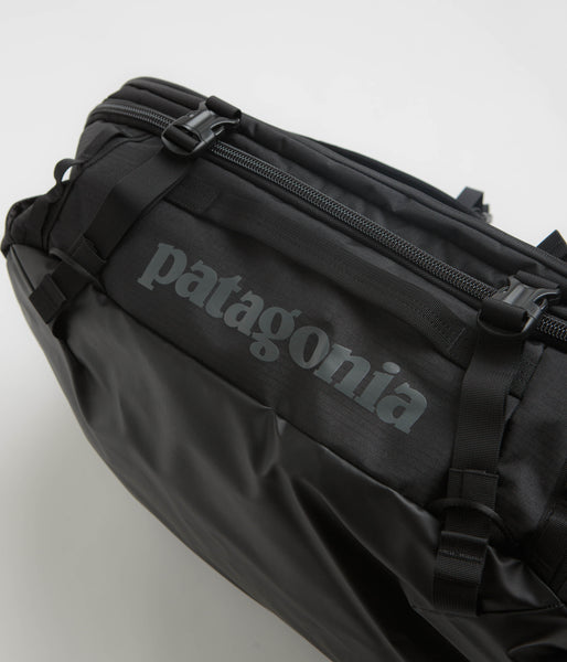【中古・良品】Patagonia BLACK HOLE MLC バッグ黒 Patagonia Black Hole MLC Bag - Black / Black | Flatspot