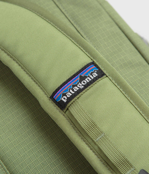 Patagonia Black Hole MLC Bag - Buckhorn Green - Order by 3pm for Free Next  Day Delivery
