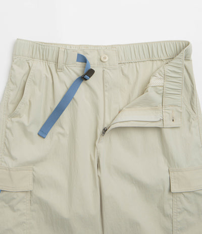 Patagonia Outdoor Everyday Pants in Pelican