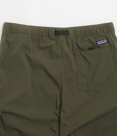 Patagonia Outdoor Everyday Pants in Pine Needle Green