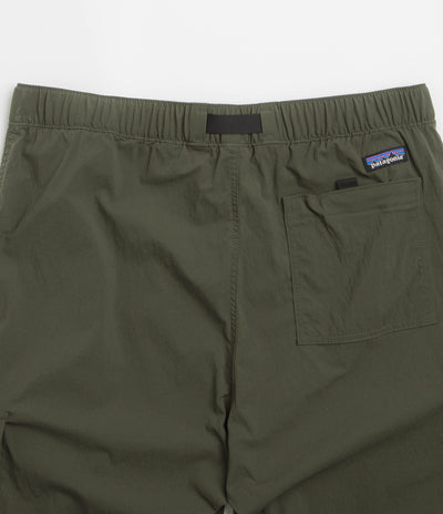 Patagonia Outdoor Everyday Pants in Pine Needle Green