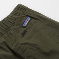 Patagonia Outdoor Everyday Pants in Pine Needle Green thumbnail