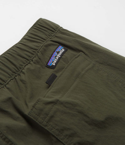 Patagonia Outdoor Everyday Pants in Pine Needle Green