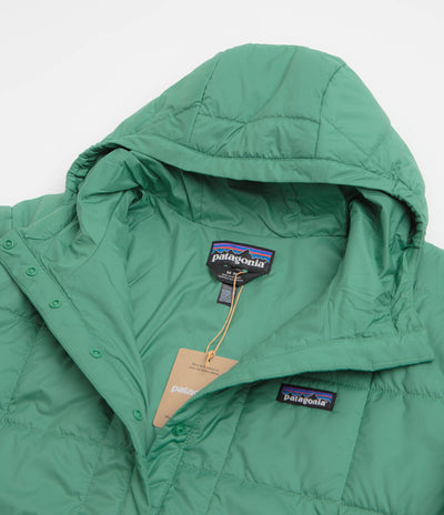 Patagonia Womens Light Gust Hooded Pullover Jacket in Heartleaf Green