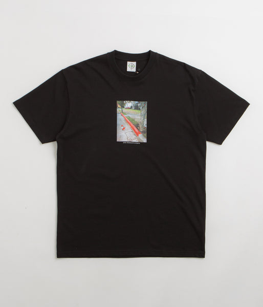 polar-red-curb-t-shirt-black--
