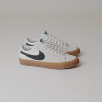 Nike SB Blazer Low Pro GT Shoes in White and Black and White - White thumbnail