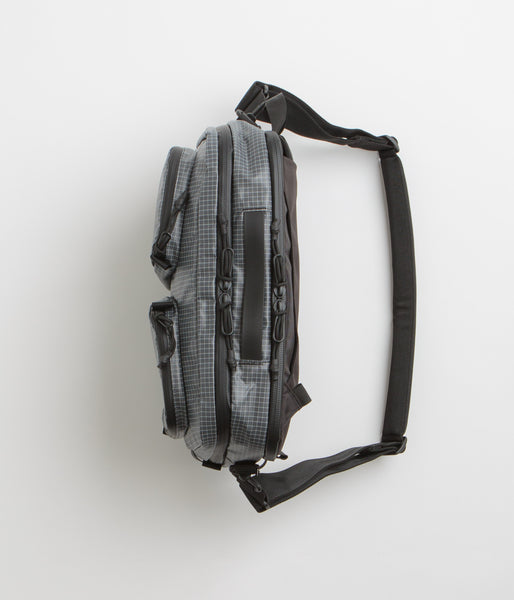 Topo Designs Apex Briefcase - Black | flatspot