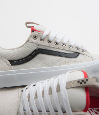 Vans Skate Old Skool 36+ Shoes in Antique White and Black