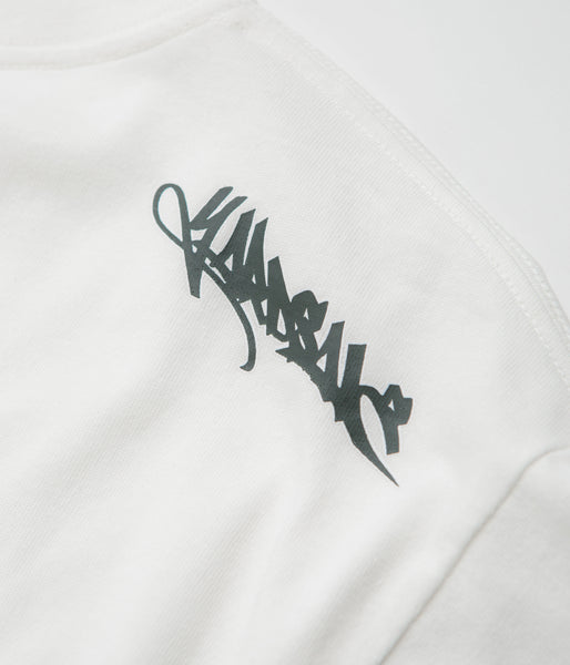 関税込【yardsale】Pencil T-Shirt (White) Yardsale Shakka T-Shirt - White | Flatspot