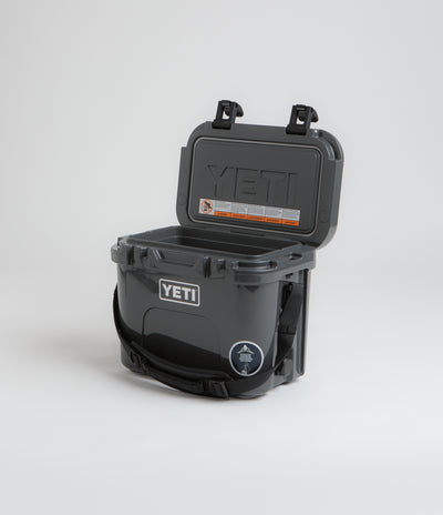 Yeti Roadie 15 Hard Cooler in Charcoal