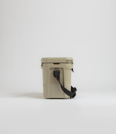 Yeti Roadie 15 Hard Cooler in Tan
