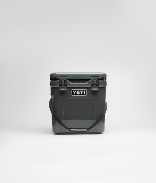【新品・未使用】YETI ROADIE 20 Charcoal Roadie 20 Cooler | YETI - Tide and Peak Outfitters