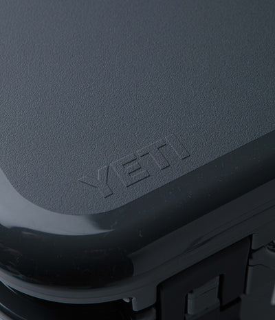 Yeti Roadie 24 Hard Cooler in Charcoal