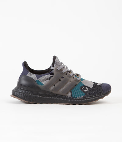 Adidas Gonz Ultra Boost Shoes in Grey Three and Core Black / Shadow Navy